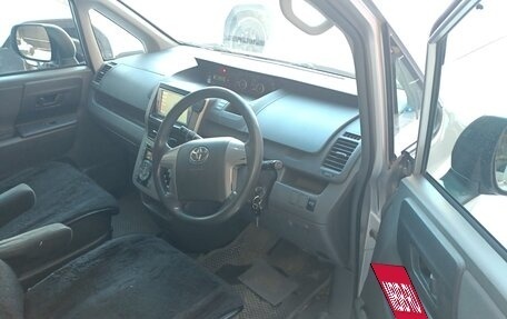 Toyota Noah III, 2009 год, 1 270 000 рублей, 7 фотография