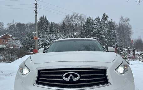 Infiniti QX70, 2016 год, 2 750 000 рублей, 12 фотография