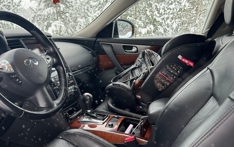 Infiniti QX70, 2016 год, 2 750 000 рублей, 15 фотография