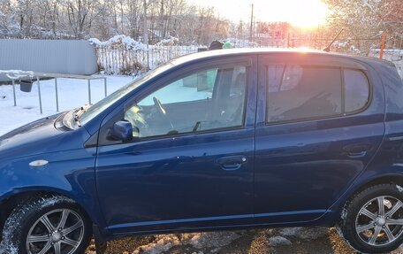 Toyota Vitz, 2003 год, 380 000 рублей, 3 фотография