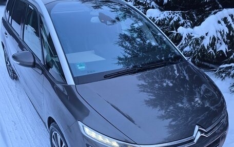 Citroen C4 Picasso II рестайлинг, 2017 год, 1 459 000 рублей, 2 фотография