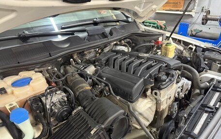 Volkswagen Touareg III, 2011 год, 1 749 000 рублей, 22 фотография