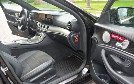 Mercedes-Benz E-Класс, 2022 год, 4 999 000 рублей, 5 фотография