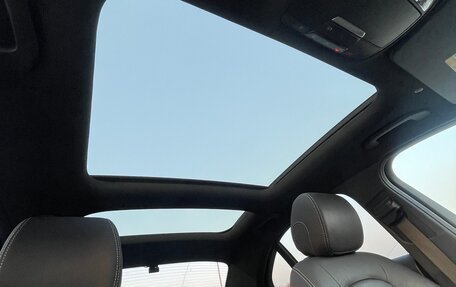 Mercedes-Benz C-Класс, 2018 год, 4 000 000 рублей, 19 фотография