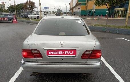 Mercedes-Benz E-Класс, 1997 год, 240 000 рублей, 16 фотография