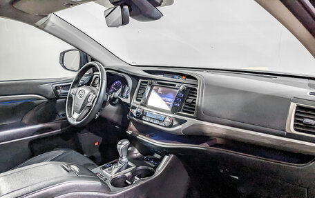 Toyota Highlander III, 2019 год, 4 505 000 рублей, 11 фотография