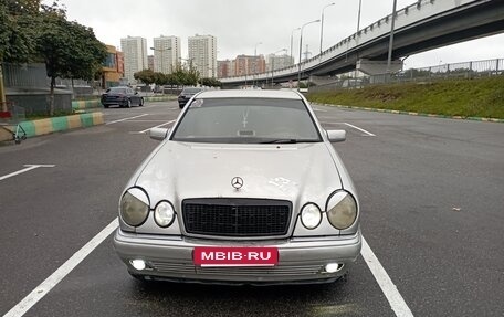 Mercedes-Benz E-Класс, 1997 год, 240 000 рублей, 17 фотография