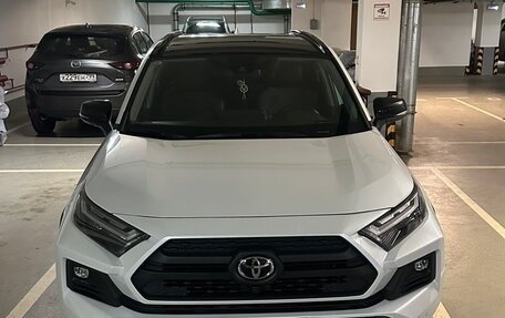 Toyota RAV4, 2023 год, 4 600 000 рублей, 3 фотография