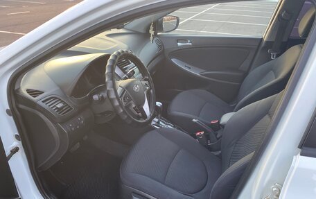 Hyundai Solaris II рестайлинг, 2015 год, 980 000 рублей, 9 фотография