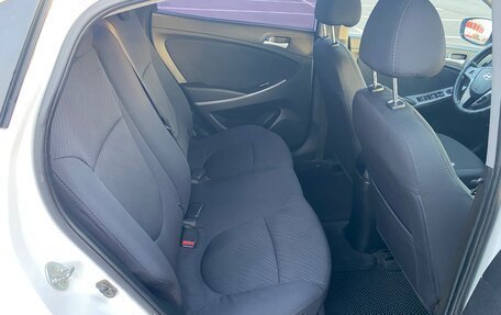 Hyundai Solaris II рестайлинг, 2015 год, 980 000 рублей, 11 фотография