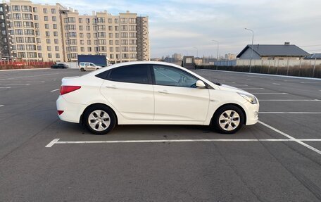 Hyundai Solaris II рестайлинг, 2015 год, 980 000 рублей, 5 фотография