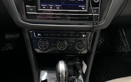 Volkswagen Tiguan II, 2018 год, 2 300 000 рублей, 8 фотография