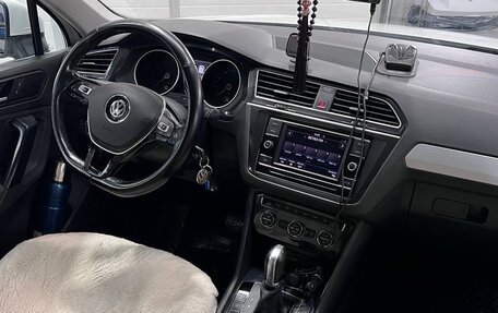 Volkswagen Tiguan II, 2018 год, 2 300 000 рублей, 9 фотография