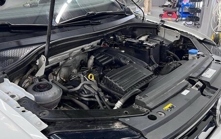 Volkswagen Tiguan II, 2018 год, 2 300 000 рублей, 12 фотография