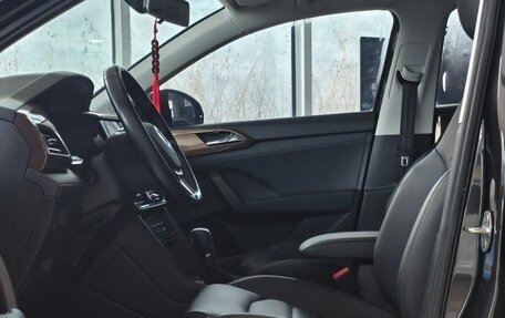 Volkswagen Tiguan II, 2021 год, 1 920 000 рублей, 7 фотография