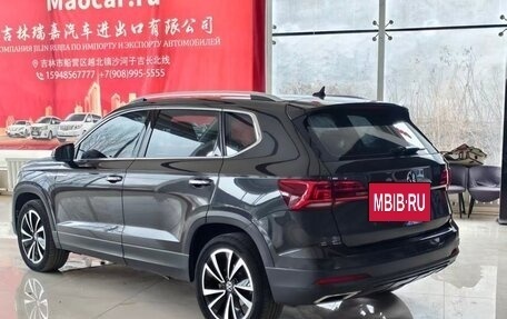 Volkswagen Tiguan II, 2021 год, 1 920 000 рублей, 6 фотография