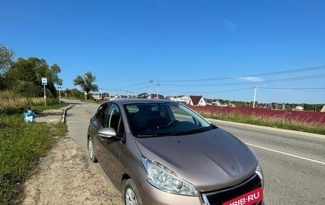 Peugeot 208 II, 2014 год, 650 000 рублей, 1 фотография