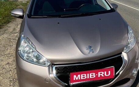 Peugeot 208 II, 2014 год, 650 000 рублей, 3 фотография