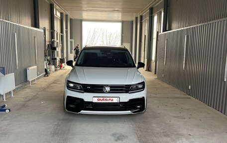 Volkswagen Tiguan II, 2018 год, 2 990 000 рублей, 6 фотография