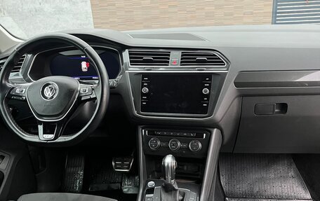 Volkswagen Tiguan II, 2018 год, 2 990 000 рублей, 15 фотография