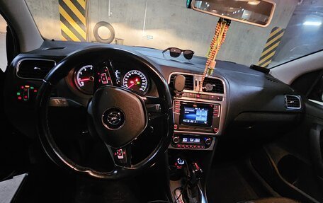 Volkswagen Polo VI (EU Market), 2017 год, 1 000 000 рублей, 5 фотография