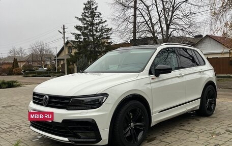 Volkswagen Tiguan II, 2018 год, 2 990 000 рублей, 11 фотография