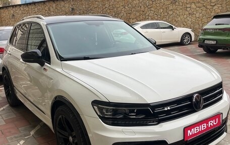 Volkswagen Tiguan II, 2018 год, 2 990 000 рублей, 4 фотография
