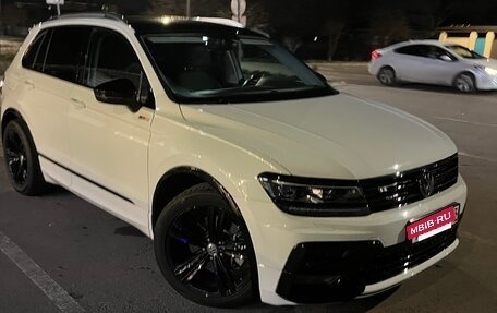 Volkswagen Tiguan II, 2018 год, 2 990 000 рублей, 8 фотография