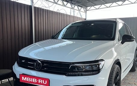 Volkswagen Tiguan II, 2018 год, 2 990 000 рублей, 9 фотография