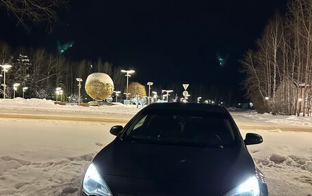 Opel Astra J, 2012 год, 600 000 рублей, 1 фотография