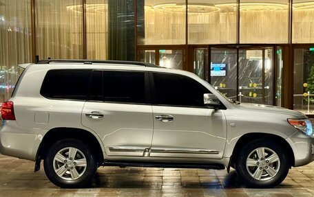 Toyota Land Cruiser 200, 2008 год, 2 600 000 рублей, 9 фотография