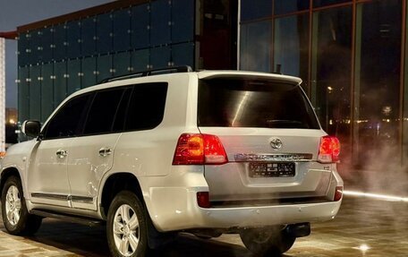 Toyota Land Cruiser 200, 2008 год, 2 600 000 рублей, 6 фотография