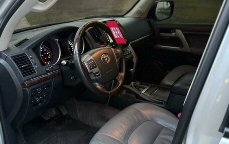 Toyota Land Cruiser 200, 2008 год, 2 600 000 рублей, 3 фотография