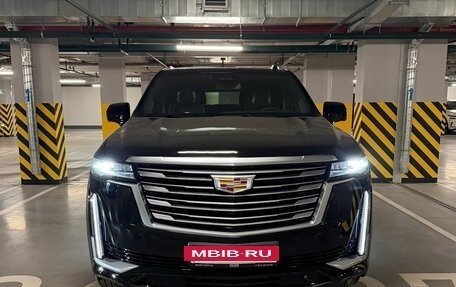 Cadillac Escalade V, 2023 год, 18 000 000 рублей, 4 фотография