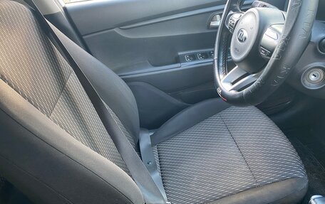 KIA Rio IV, 2019 год, 1 370 000 рублей, 5 фотография