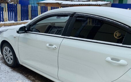 KIA Rio IV, 2019 год, 1 370 000 рублей, 2 фотография