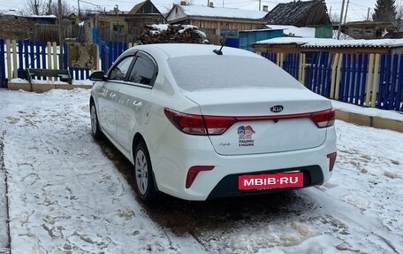 KIA Rio IV, 2019 год, 1 370 000 рублей, 3 фотография