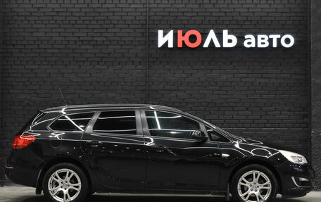 Opel Astra J, 2013 год, 850 000 рублей, 9 фотография