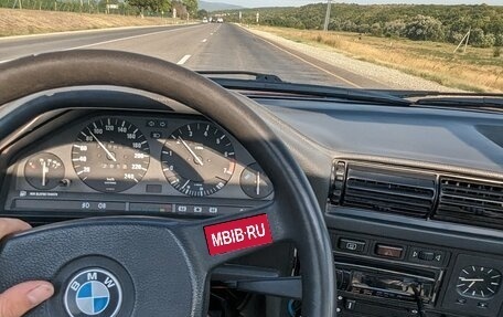 BMW 3 серия, 1987 год, 300 000 рублей, 11 фотография