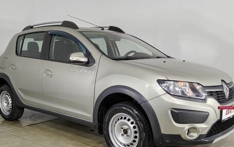 Renault Sandero II рестайлинг, 2017 год, 930 000 рублей, 3 фотография