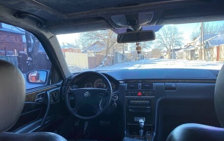 Mercedes-Benz E-Класс AMG, 2001 год, 1 500 000 рублей, 11 фотография