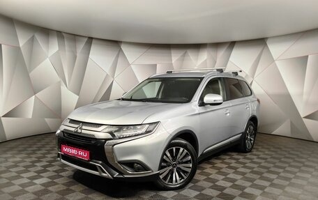 Mitsubishi Outlander III рестайлинг 3, 2018 год, 1 819 000 рублей, 1 фотография