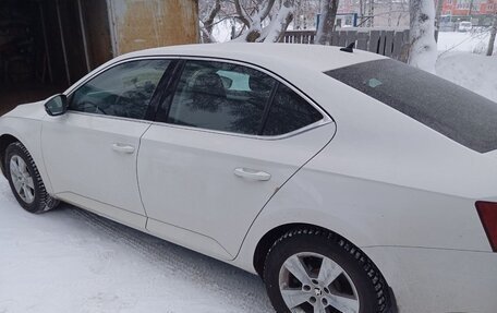 Skoda Superb III рестайлинг, 2017 год, 1 940 000 рублей, 7 фотография
