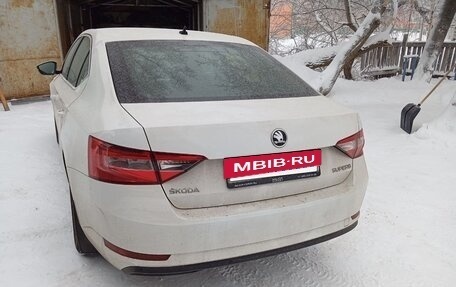 Skoda Superb III рестайлинг, 2017 год, 1 940 000 рублей, 3 фотография