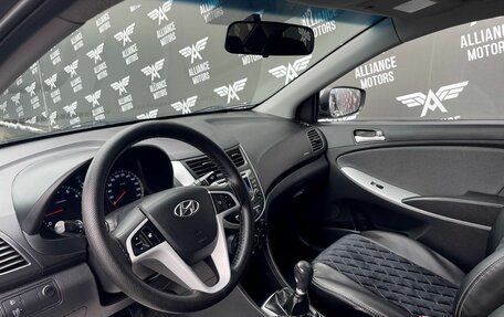 Hyundai Solaris II рестайлинг, 2012 год, 735 000 рублей, 11 фотография