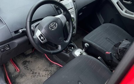 Toyota Yaris III рестайлинг, 2008 год, 480 000 рублей, 3 фотография