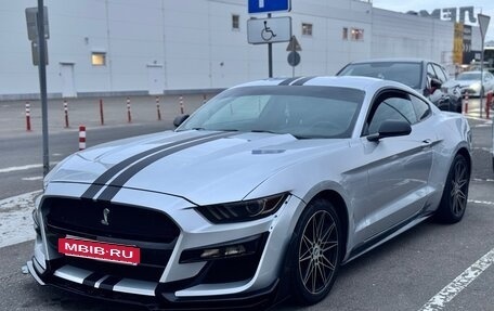 Ford Mustang VI рестайлинг, 2017 год, 2 450 000 рублей, 6 фотография