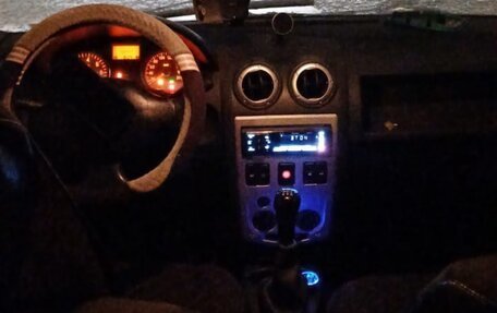 Renault Logan I, 2007 год, 140 000 рублей, 11 фотография