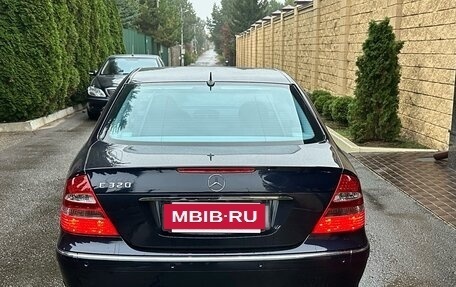Mercedes-Benz E-Класс, 2002 год, 4 500 000 рублей, 6 фотография
