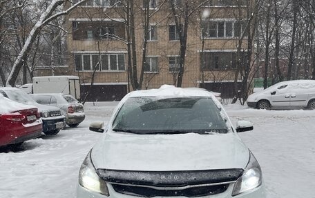 KIA Rio IV, 2020 год, 830 000 рублей, 1 фотография